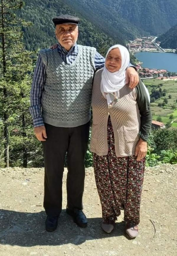 Yaşlı çifti ölüm bile ayıramadı - Resim : 1