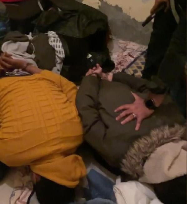 Taksim Meydanı'ndan kaçırılan 4 Nepalli turist operasyonla kurtarıldı - Resim : 1