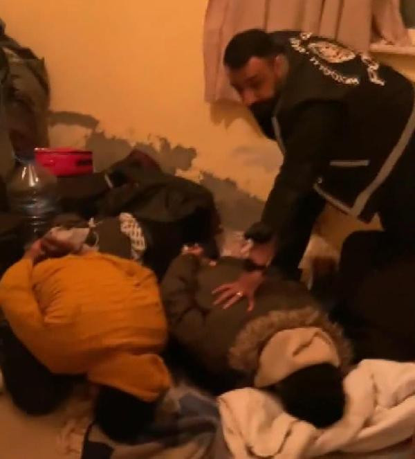 Taksim Meydanı'ndan kaçırılan 4 Nepalli turist operasyonla kurtarıldı - Resim : 5