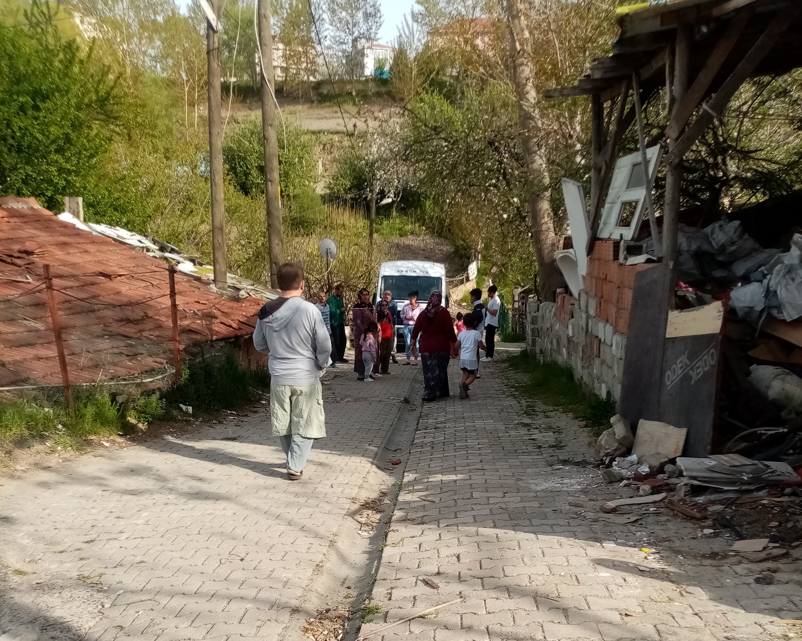 Köpek saldırısında 5 yaşındaki çocuk hastanelik oldu, komşular birbirine girdi - Resim : 2