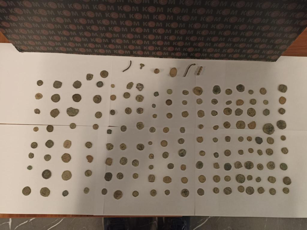 Kayseri'de 200 parça tarihi eser ele geçirildi - Resim : 1