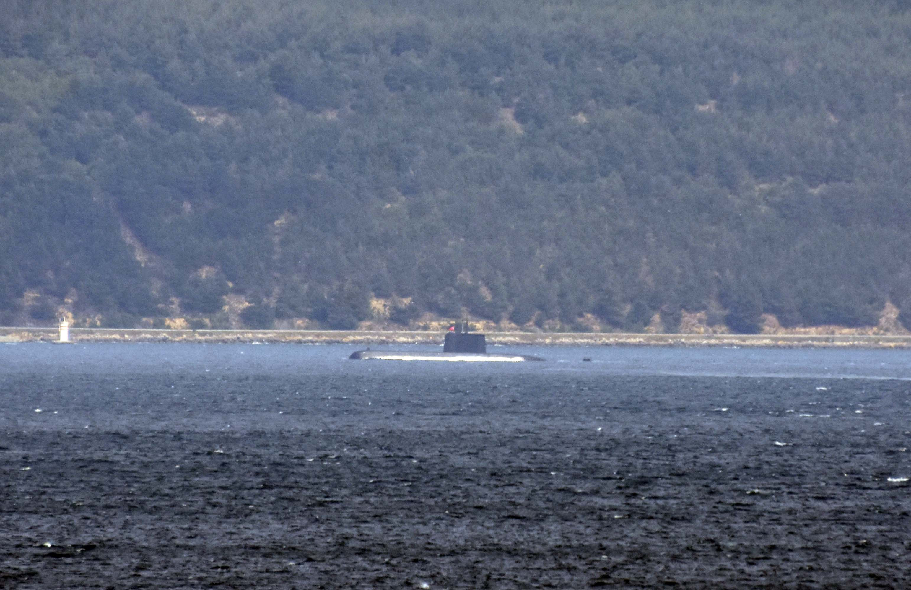 Çanakkale'de, Dumlupınar Denizaltısı şehitleri anıldı - Resim : 1