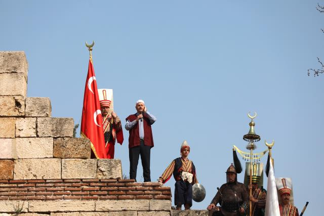 Bursa’nın fethinin 696’ıncı yılı kutlandı - Resim : 6