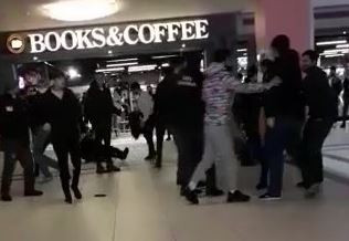 Gebze'de iki grup birbirine girdi, alışveriş merkezi savaş alanına döndü - Resim : 2