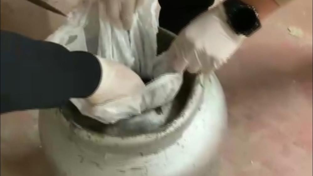 Bursa'da polis köpeği Galya mutfak tüpünün içinde 46 bin adet buldu - Resim : 4