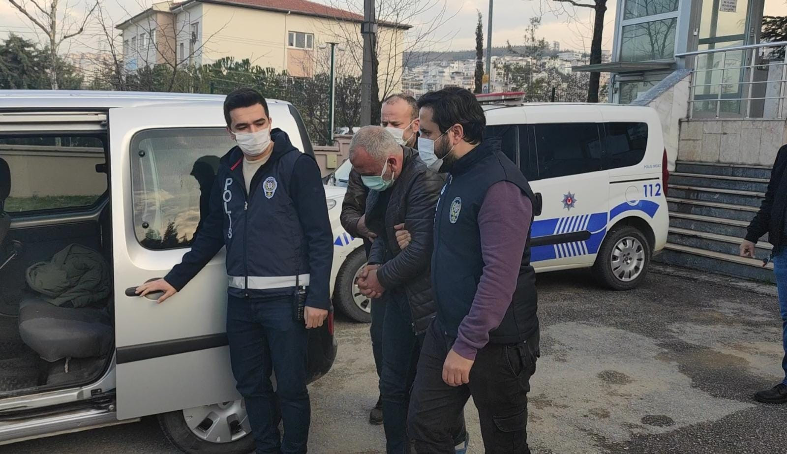 Bursa'da 4 kişinin ölümüne neden olan tır şoförü: Tüm tedbirleri aldım ama durduramadım - Resim : 2