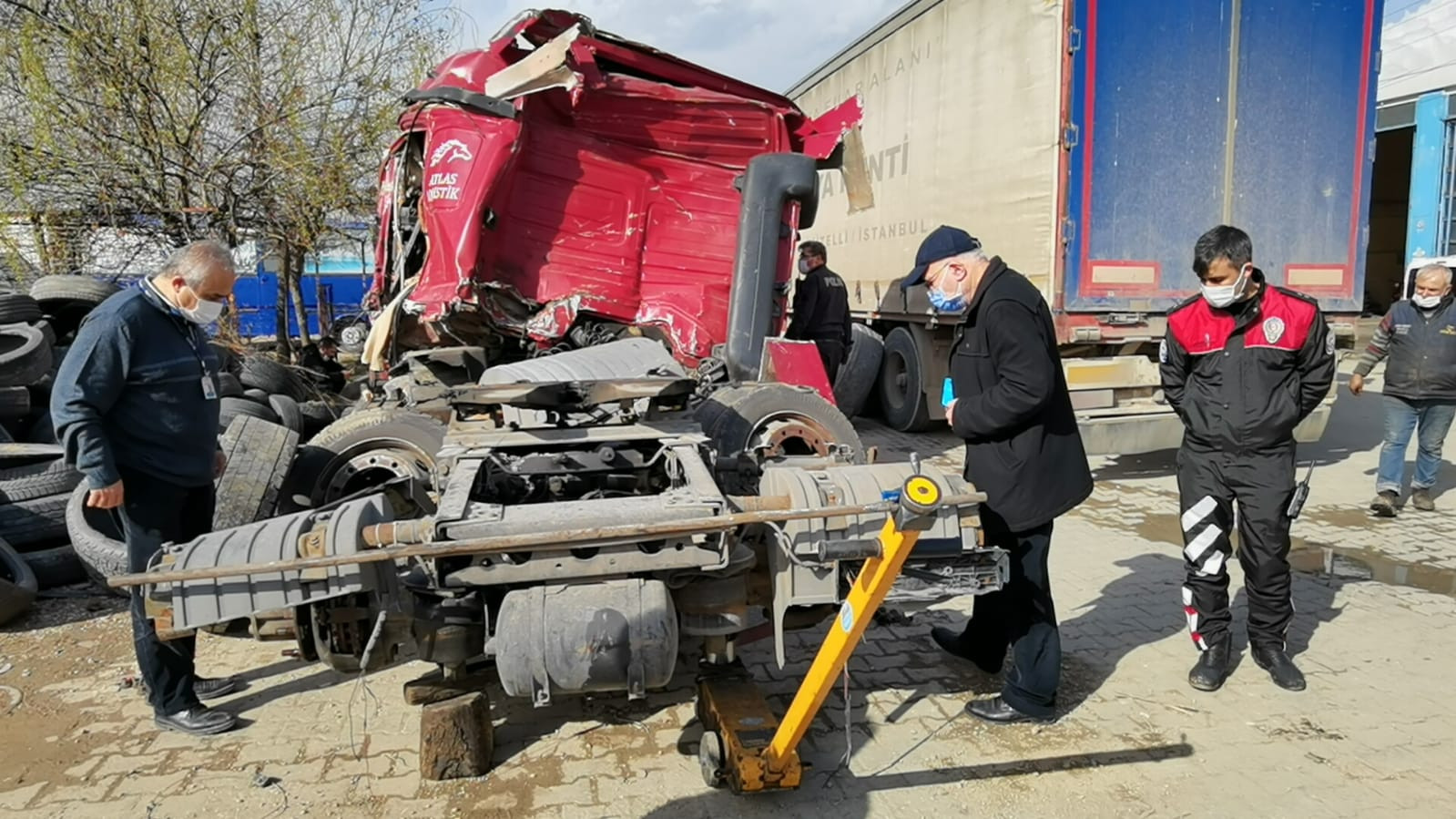 Bursa'da 4 kişinin ölümüne neden olan tır şoförü: Tüm tedbirleri aldım ama durduramadım - Resim : 9