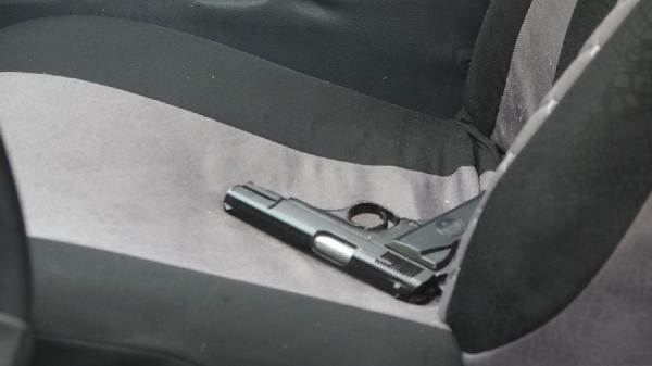 Çorum'da valilik konutu önünde silahlı saldırı - Resim : 1