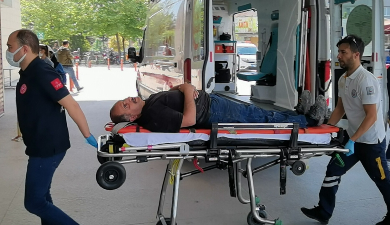 Bursa'da fabrika işçisi lazer kesim makinesine sıkıştı - Resim : 2