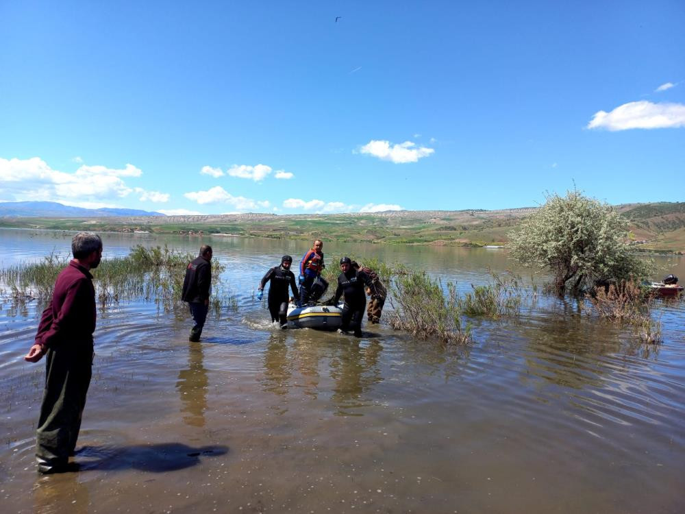 Balık sevgisi canından etti - Resim : 2