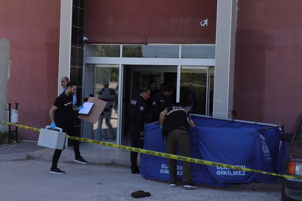 Kayseri'de yaşandı. Polisi görünce 10 kattan atladı - Resim : 4