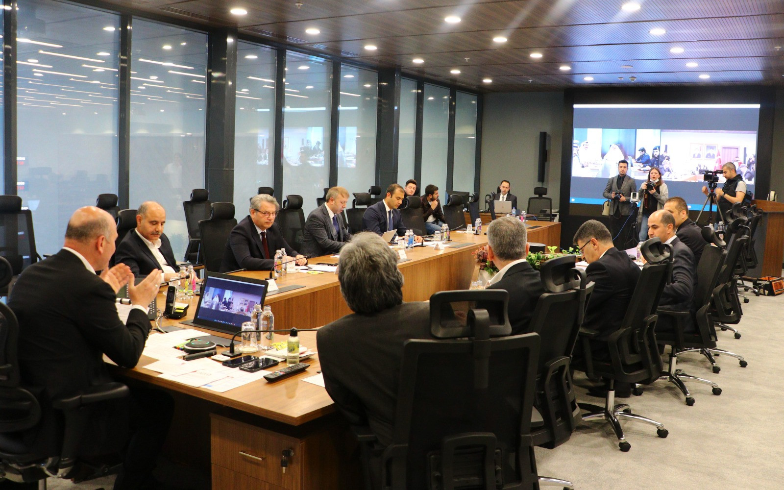 Bakan Soylu, Katar heyeti ile görüştü - Resim : 2