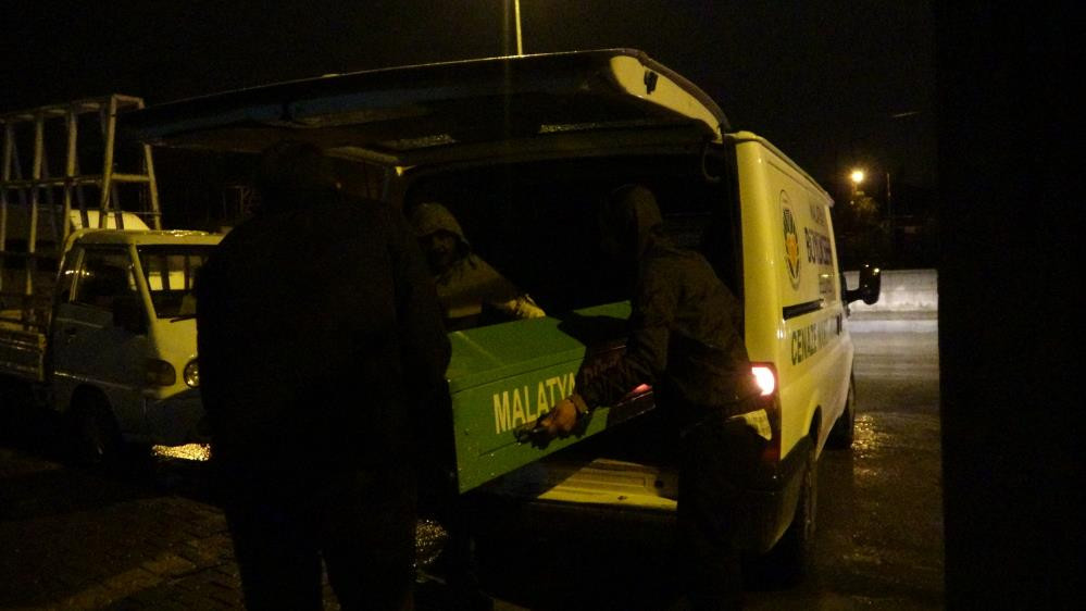 15 yaşında baba katili oldu - Resim : 1