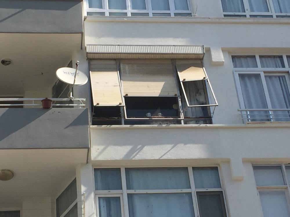 Oğluyla birlikte kocasını öldürdü. Cesedin başında esrarengiz toplantı - Resim : 9