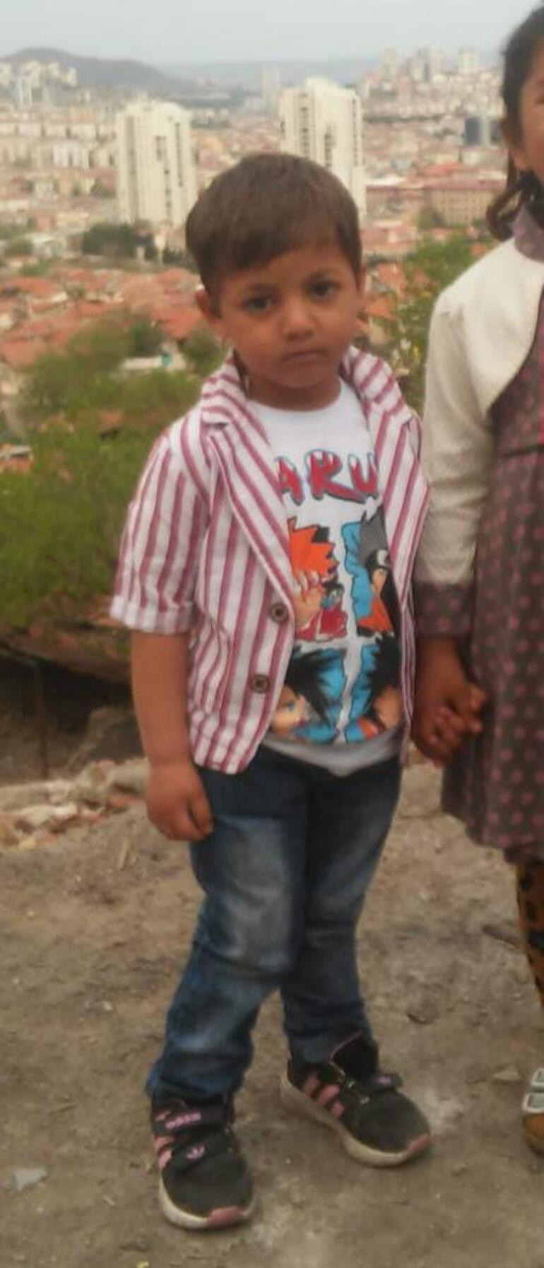 2,5 yaşındaki oğlunu döverek öldürdü. Böyle baba olmaz olsun - Resim : 3