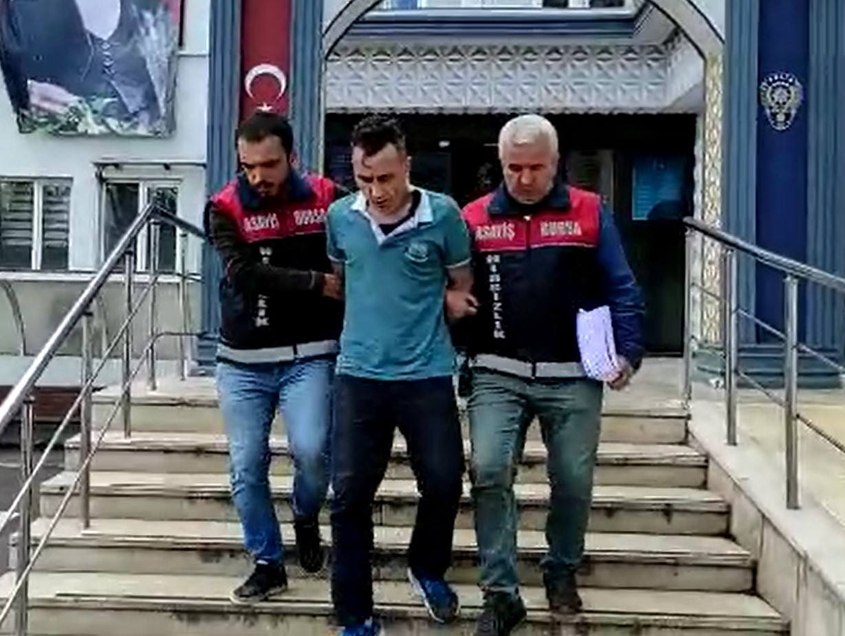 Araç sahiplerinin korkulu rüyası olmuştu. 11 araçtan 247 bin liralık hırsızlığın şüphelisi yakalandı - Resim : 6