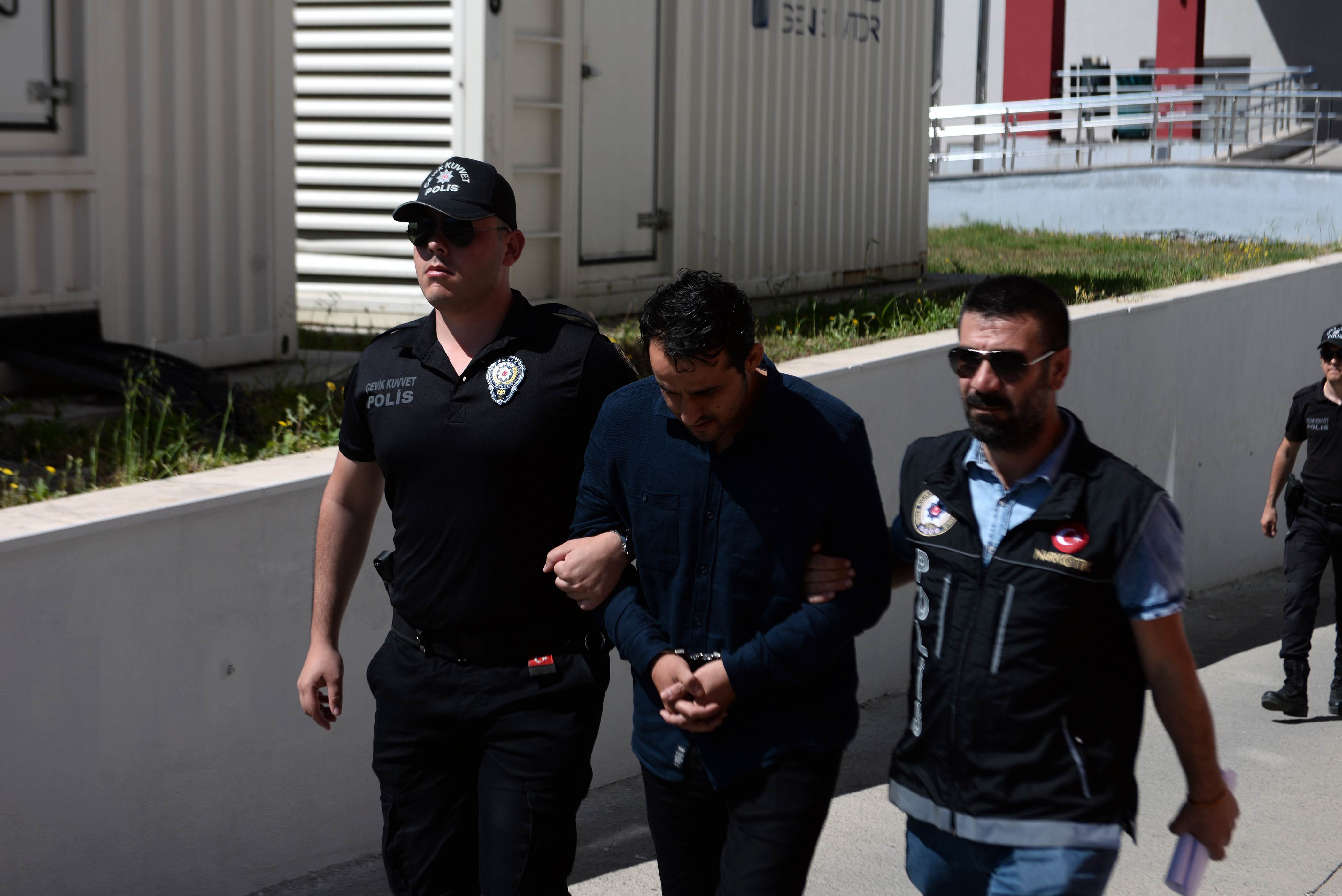 'Torbacı' operasyonunda 5 tutuklama - Resim : 3