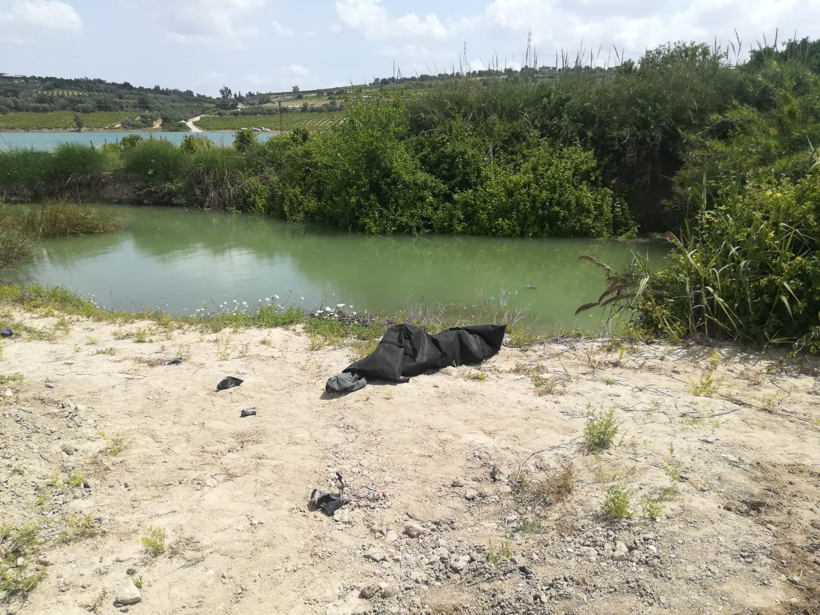 Balık avlarken ağlara takılıp düştüğü suda boğuldu - Resim : 1