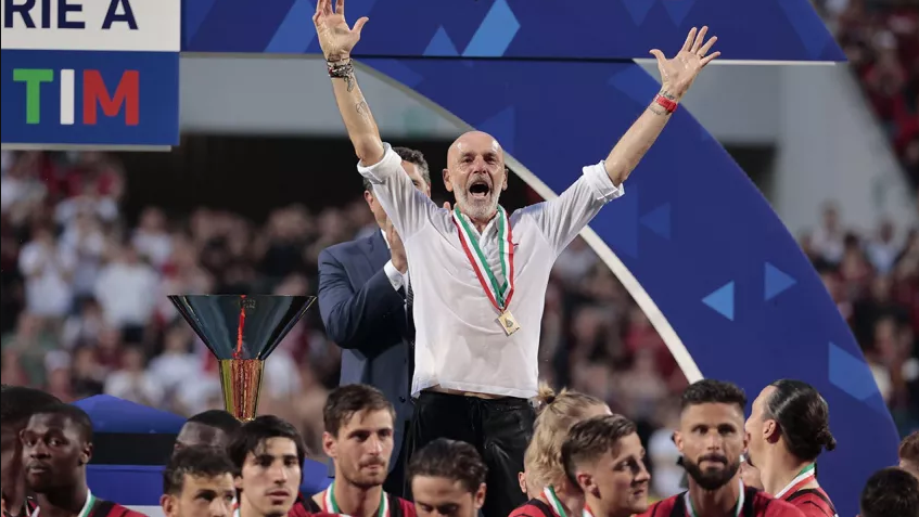 Stefano Pioli'nin madalyası bulundu - Resim : 1