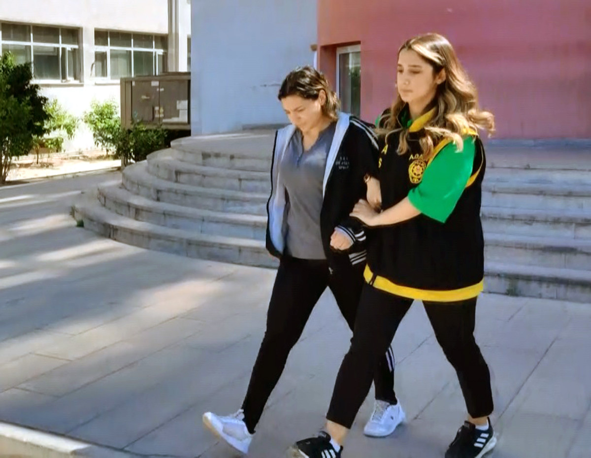 Motosiklet hırsızı sevgililer kameraya böyle yakalandı - Resim : 1