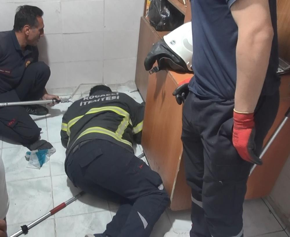 Kahvehaneci gördü okey masası dağıldı. İtfaiye yardımlarına koştu - Resim : 1