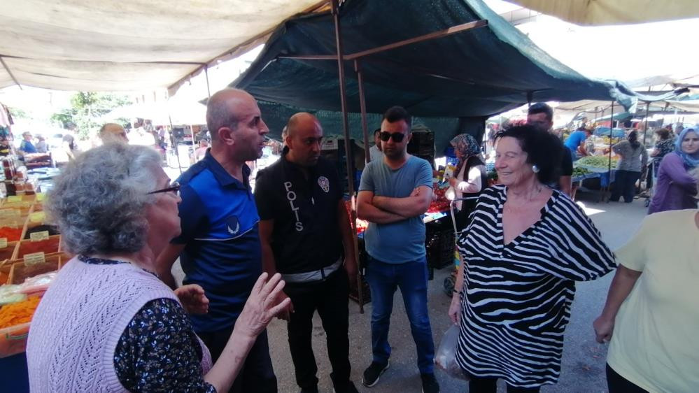 İsveçli kadın turiste pazarda büyük şok - Resim : 1