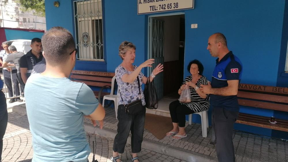 İsveçli kadın turiste pazarda büyük şok - Resim : 4