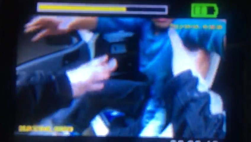 Alt geçit göle döndü polis hayat kurtardı - Resim : 1