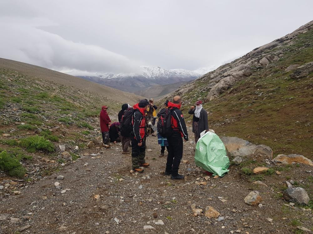 Yaylada zamana karşı yarış hayat kurtardı - Resim : 9