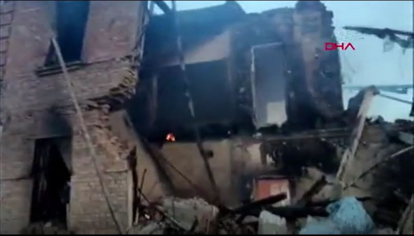 Flaş… Flaş… Ruslar Luhansk’ta köy okulunu bombaladı! Çok sayıda kişi enkaz altında… - Resim : 2