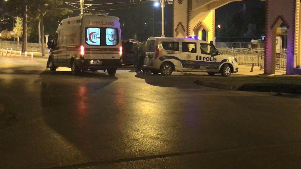 Parkta bıçaklı saldırı - Resim : 4