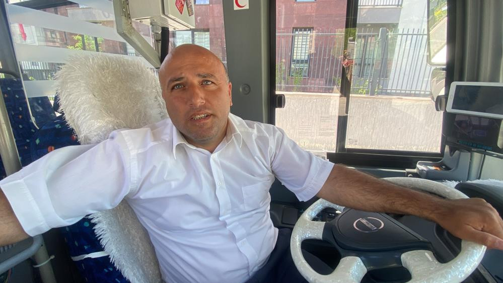 Niğde’de otobüs şoförünün Türk bayrağı hassasiyeti - Resim : 3