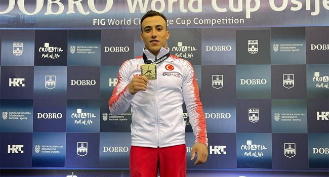 Adem'den cimnastikte altın madalya - Resim : 1