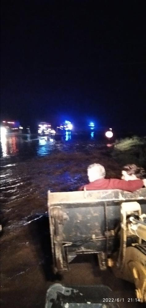 Afyonkarahisar'ı önce yağmur sonra dolu vurdu - Resim : 3