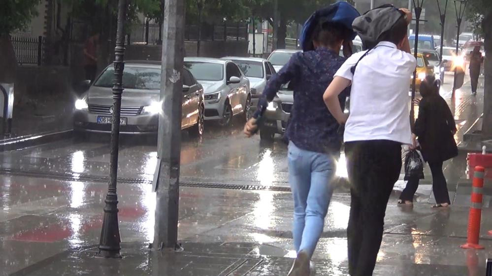 Kırıkkale'de yağmurdan kaçış - Resim : 5