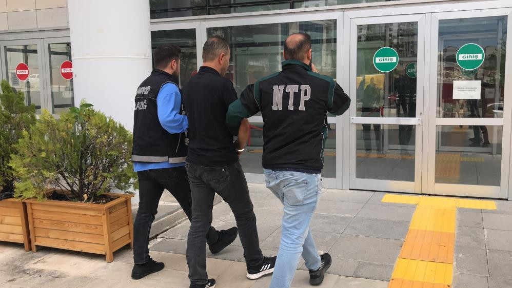 Salça bidonunda uyuşturucu sevkiyatı - Resim : 1