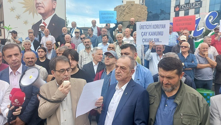 Cumhurbaşkanı Erdoğan'ın memleketi Rize'de çay üreticilerinden protesto - Resim : 3