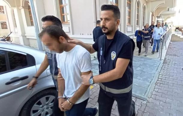 2 gün çalıştığı iş yerinden milyonluk hırsızlık - Resim : 2