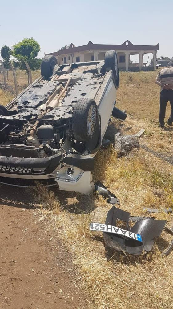 Otomobil taklayı böyle attı 2 kişi yaralandı - Resim : 3