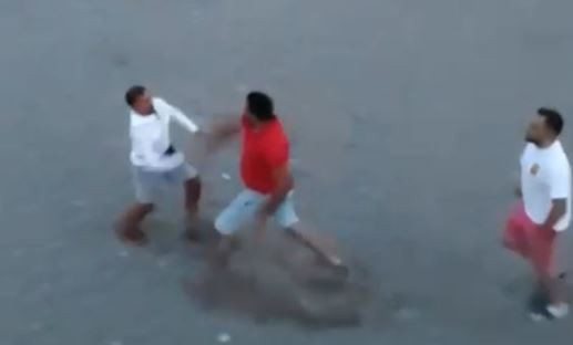 Konyaaltı Plajı ringe döndü - Resim : 1