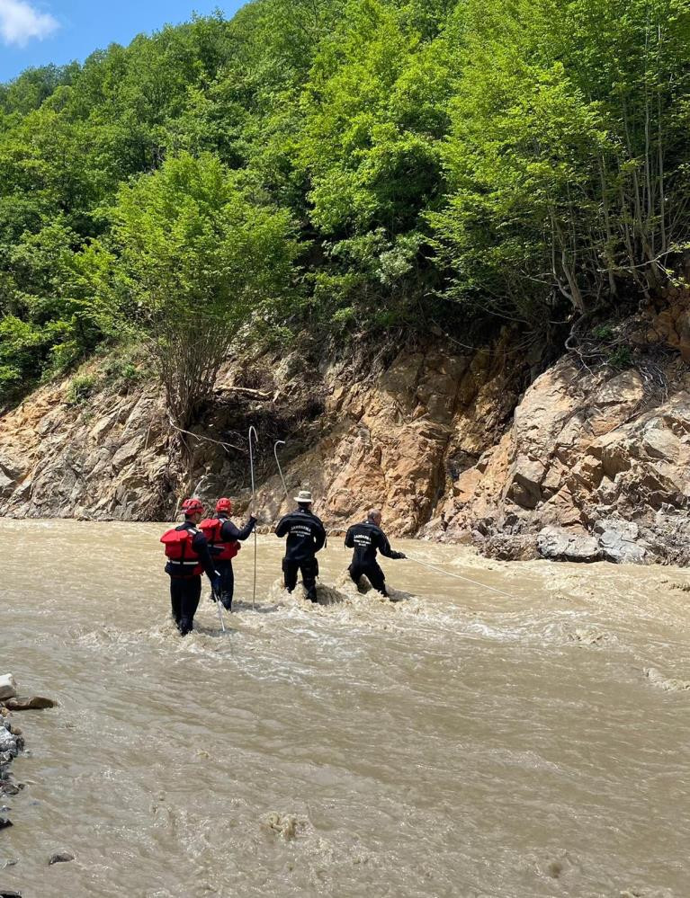 Selde kayboldu 5 gündür aranıyor - Resim : 9