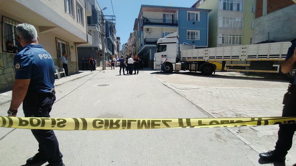 Akrabalar birbirine girdi: 3 yaralı - Resim : 3