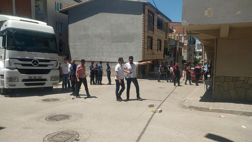 Akrabalar birbirine girdi: 3 yaralı - Resim : 5