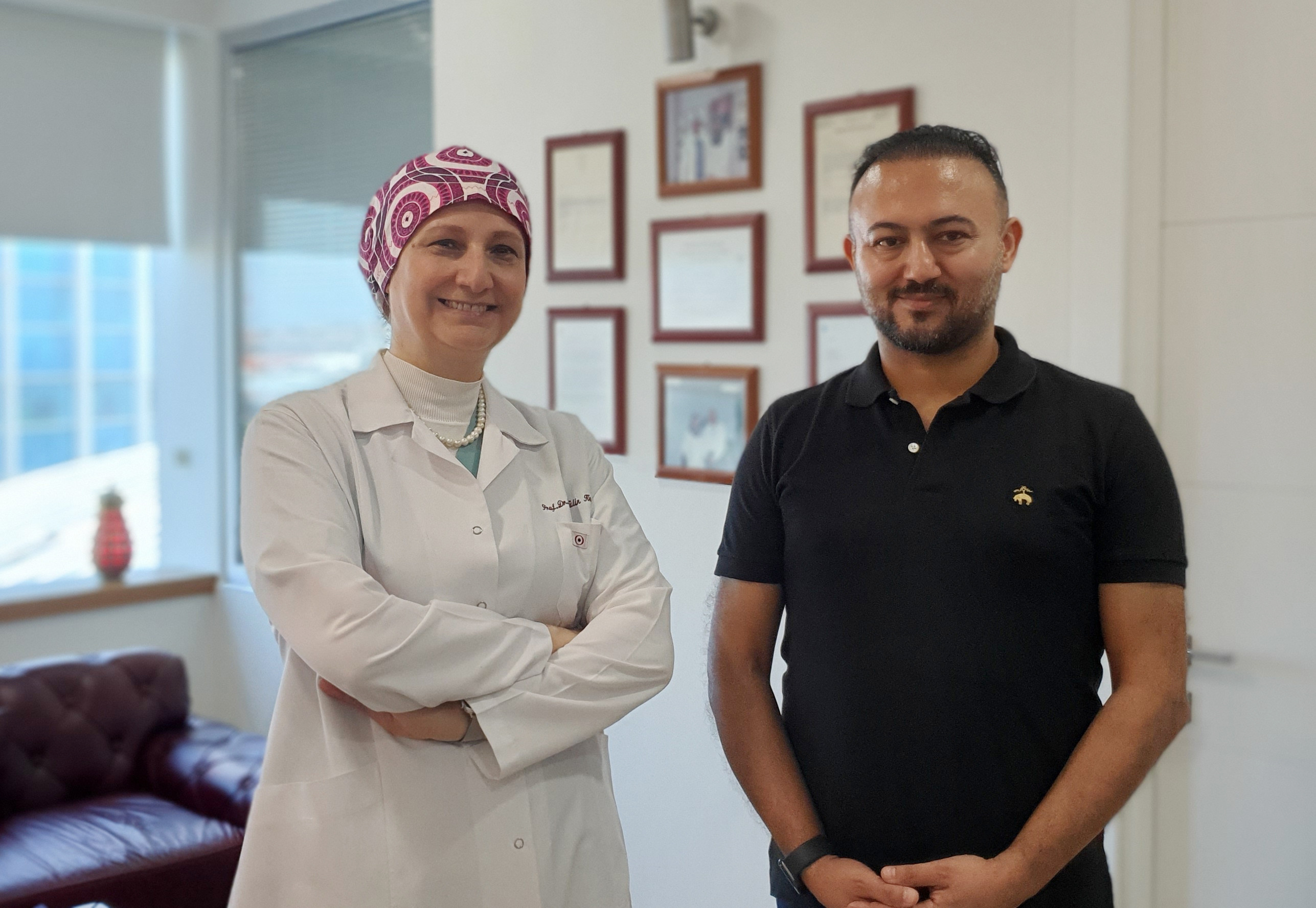 10 yıllık cihaz esareti bir saatlik 'robotik ameliyatla' bitti - Resim : 3