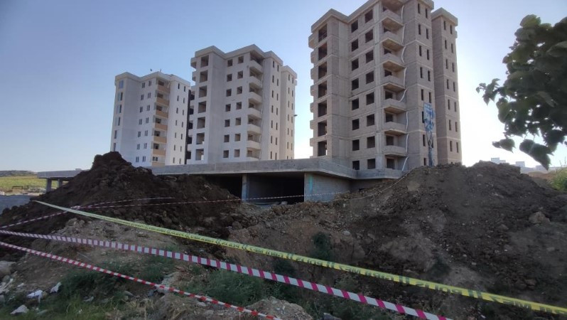 Apartman inşaatında göçük. Bir mühendis ve bir işçi hayatını kaybetti - Resim : 2