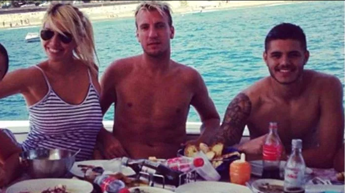 Eski futbolcu Maxi Lopez'den flaş hamle - Resim : 2