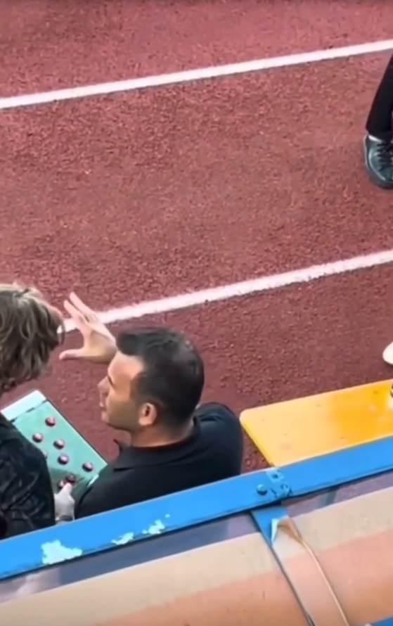 Taraftardan Okan Buruk'a güldüren taktik. ''Taktik maktik yok bam bam bam'' - Resim : 1