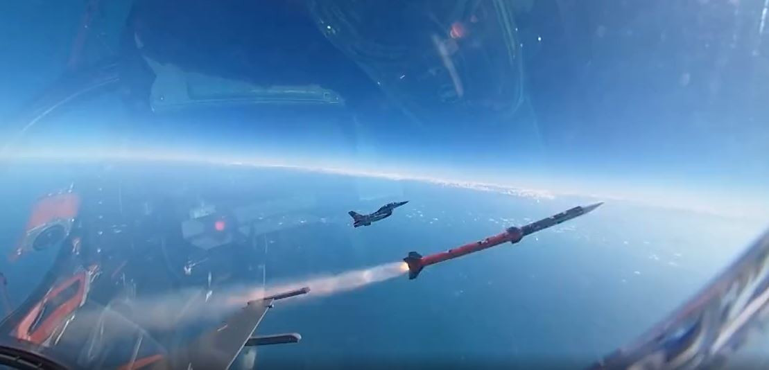Milli füze Gökdoğan F-16'lardan ateşlendi - Resim : 1