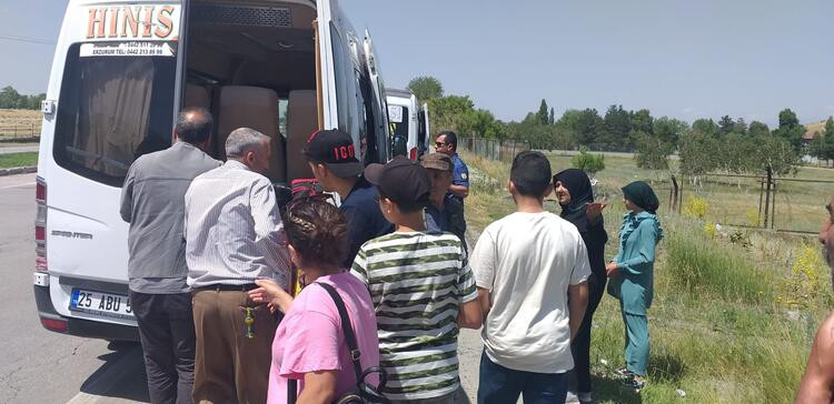 Evinin önüne bırakılmayan yolcu dehşet saçtı! Ortalık savaş alanına döndü… - Resim : 2