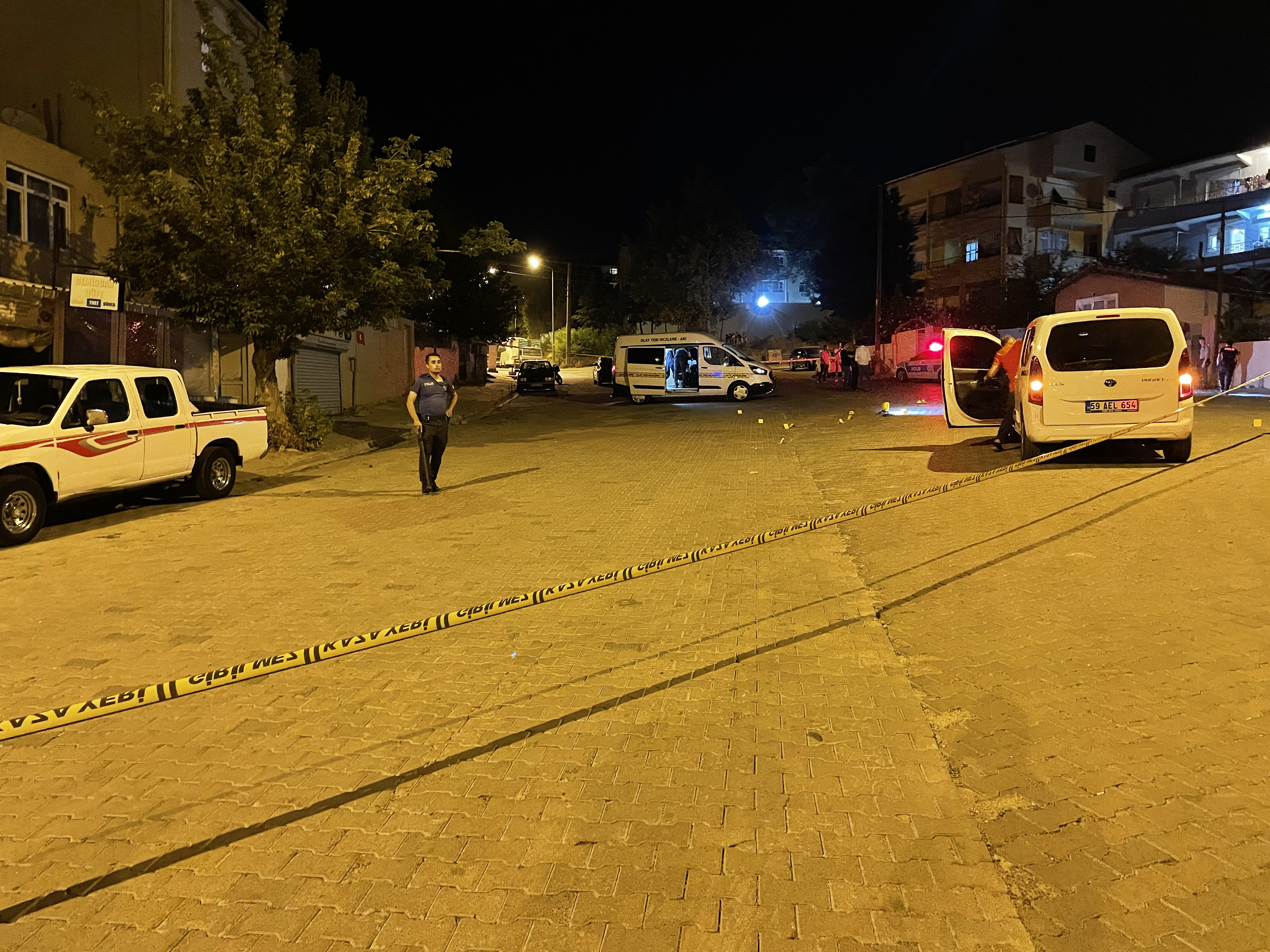 Tekirdağ'da silahlı kavgaya müdahaleye giden bekçi yaralandı - Resim : 2